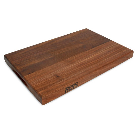 Checkered Chef Round Wood Cutting Boards - 13.5 Inch,  Reversible Pizza Board w/ 8 Slice Grooves - Cheese Charcuterie Board: Home  & Kitchen