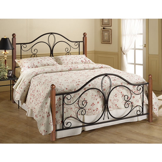 Milwaukee Collection Wood Post Bed Set with Rails in Textured Black ...